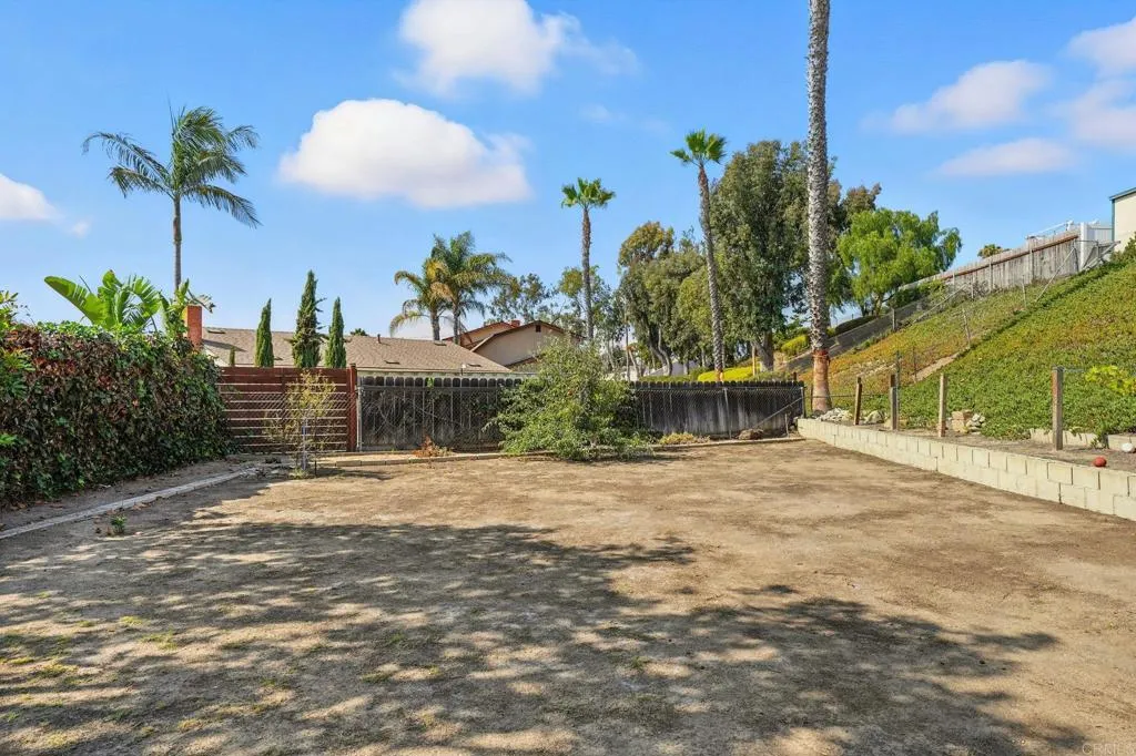 https://cdn.realtyfeed.com/cdn/127/306518285/1264ade1de585bd3563b781eda913a12.webp