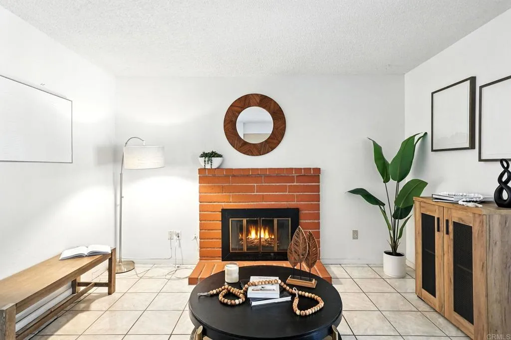 https://cdn.realtyfeed.com/cdn/127/306518285/5699c9eeeb16886f6d976a36409df16e.webp
