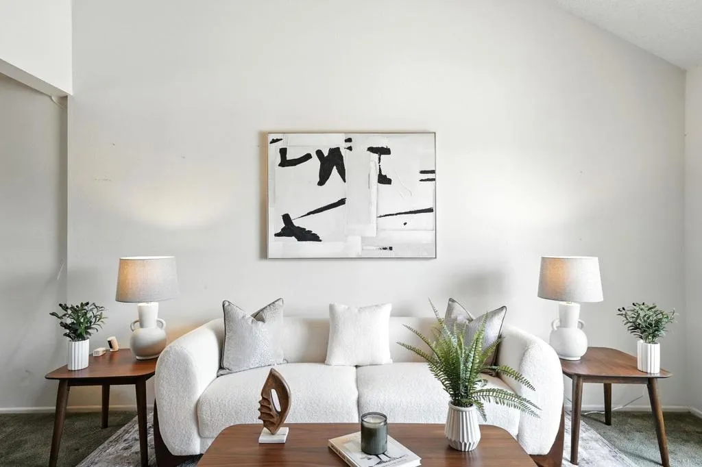 https://cdn.realtyfeed.com/cdn/127/306518285/5846af5c33a040c284490ce5f26f4af1.webp
