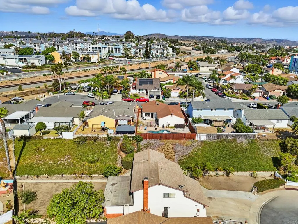 https://cdn.realtyfeed.com/cdn/127/306518285/d09fa8d2d9132299e9794ccbb76062c3.webp