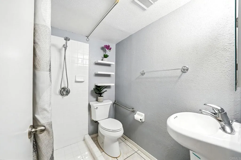 https://cdn.realtyfeed.com/cdn/127/306518285/fd6173416e22f7109514face6cda3ac1.webp