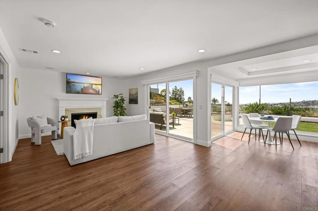 https://cdn.realtyfeed.com/cdn/127/306518287/013ae7f626eed1cc6dcbbda224c557ae.webp