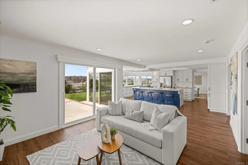 https://cdn.realtyfeed.com/cdn/127/306518287/7cef905b2221b135af29165e0c6a18d7.webp