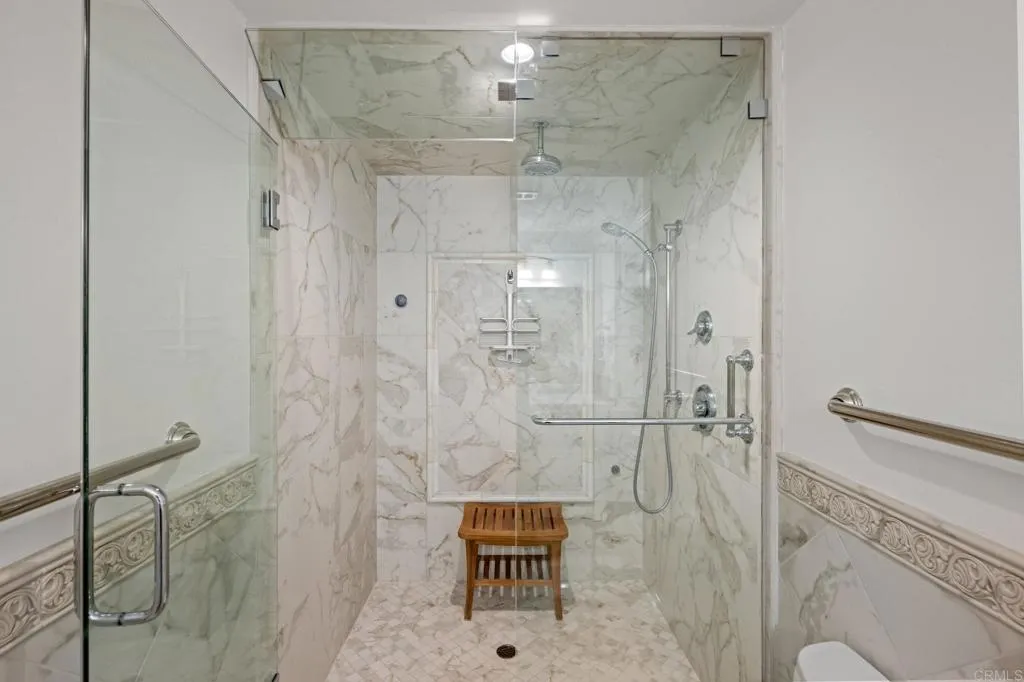 https://cdn.realtyfeed.com/cdn/127/306518287/b246ec729915a4bd86fa45460bee2188.webp
