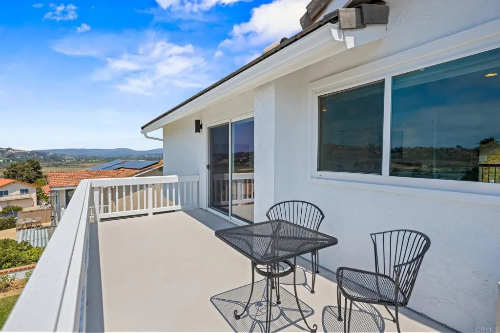 https://cdn.realtyfeed.com/cdn/127/306518287/bf79457bfc4b4da4551fc1c786431a47.webp