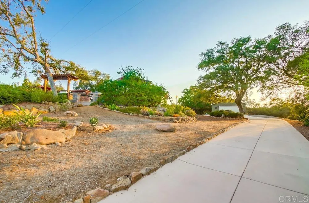 https://cdn.realtyfeed.com/cdn/127/306518310/b2cedecb3f42bba5b559d6267e063c0e.webp