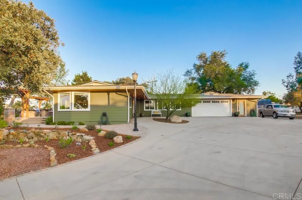 https://cdn.realtyfeed.com/cdn/127/306518310/bb5385aabf2f4e243c3eeba0ab4d5bb7.webp