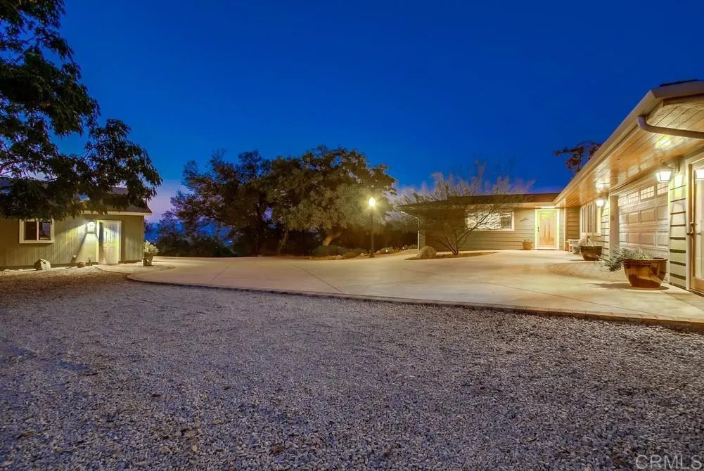 https://cdn.realtyfeed.com/cdn/127/306518310/c0ad52485721a065e9bee47a27ac6d67.webp