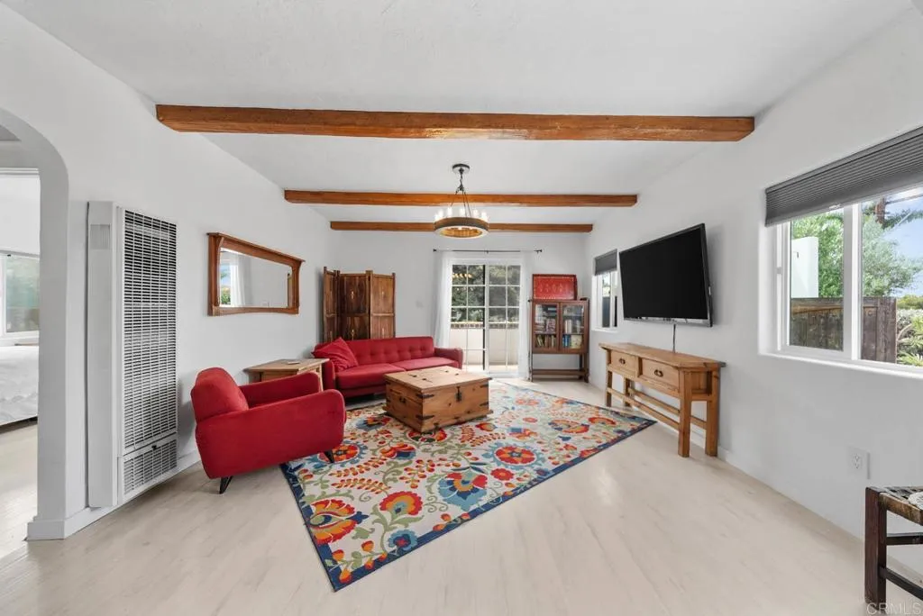 https://cdn.realtyfeed.com/cdn/127/306518313/574220a9da2f348dbe86633146d7f01e.webp