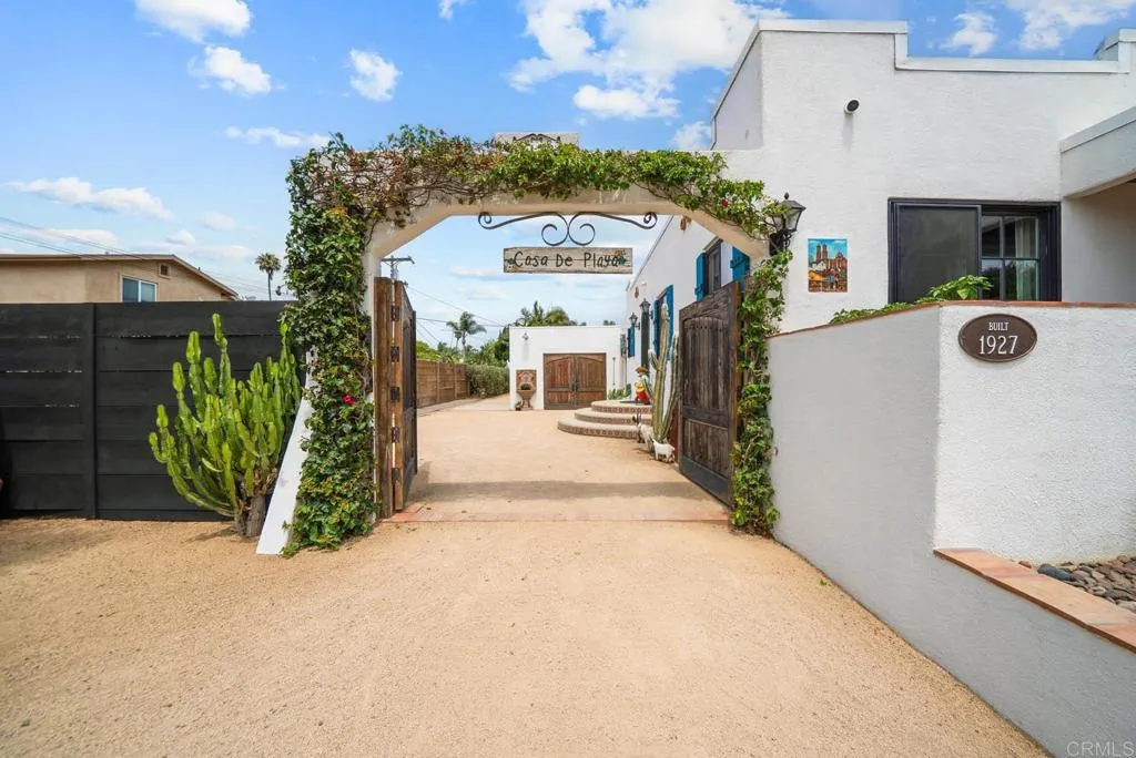 https://cdn.realtyfeed.com/cdn/127/306518313/e3d94fa67a93e5fc6f5a830a28f2c7aa.webp