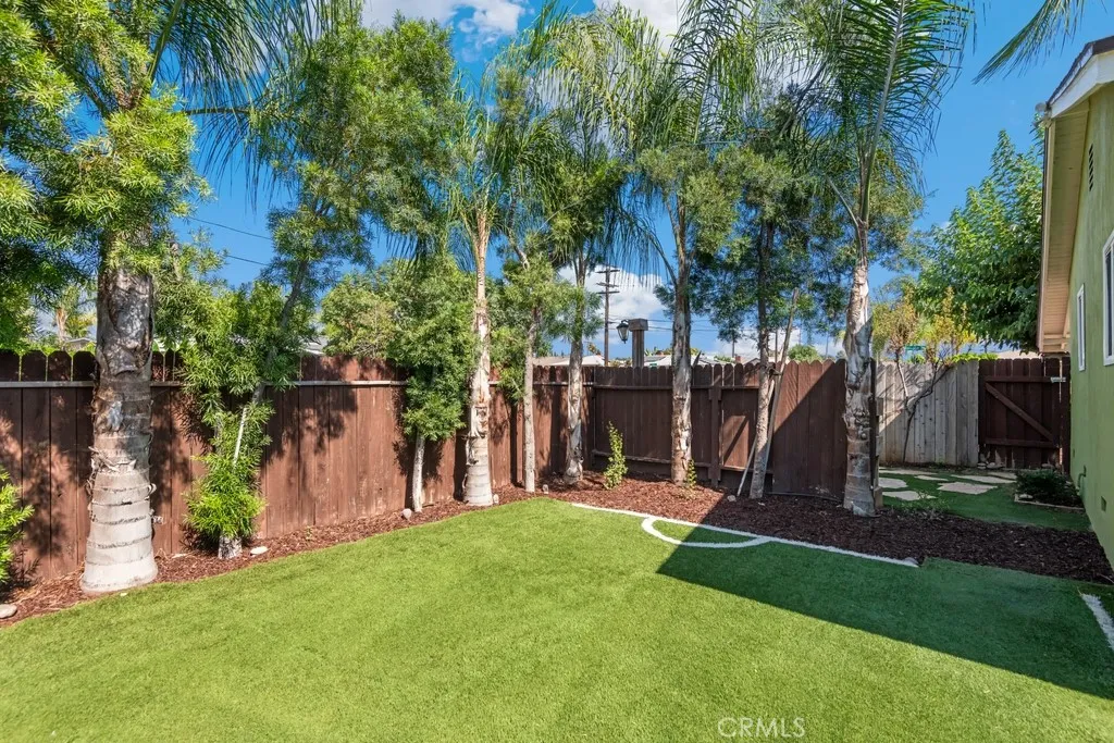https://cdn.realtyfeed.com/cdn/127/306518315/e0979fc9c1f358d6926cabe26a838fa2.webp