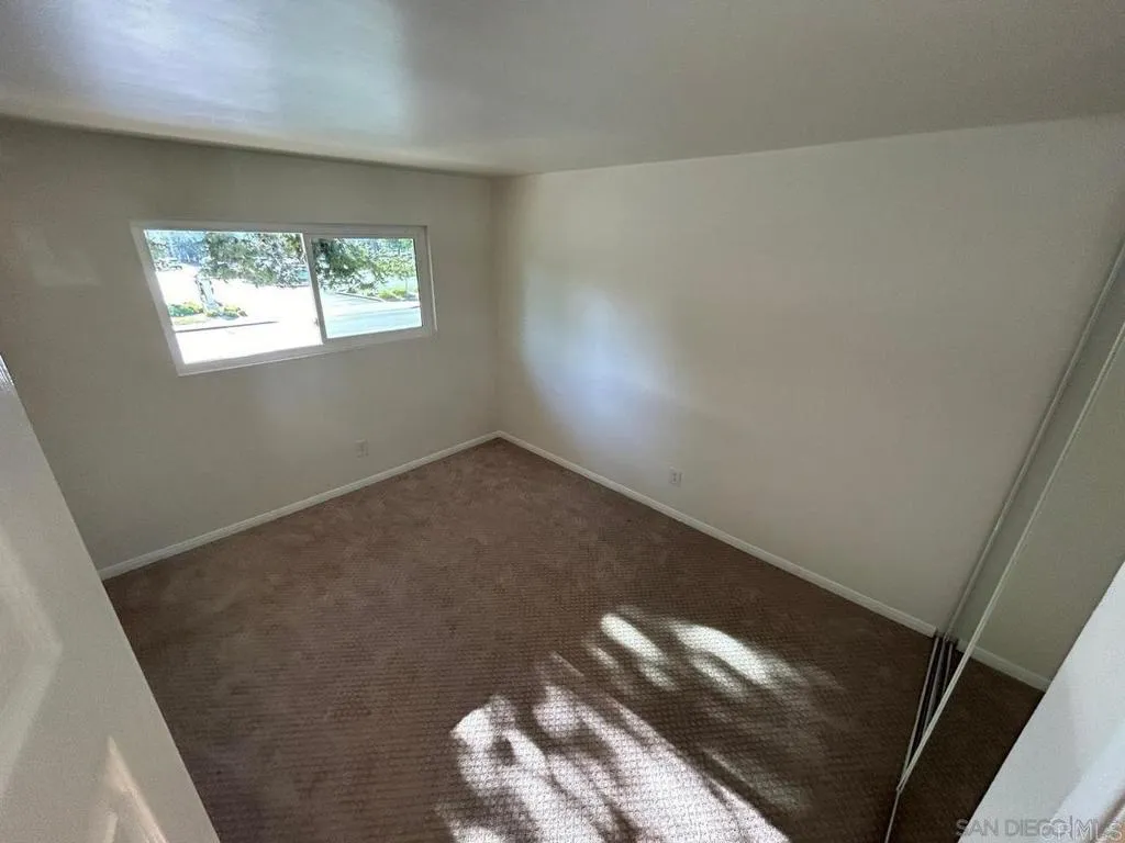 https://cdn.realtyfeed.com/cdn/127/306518327/2ab3d9f879811613706c545d8e4ad954.webp