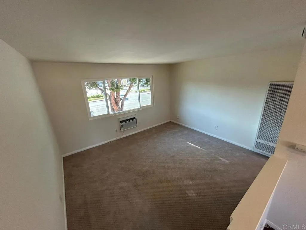 https://cdn.realtyfeed.com/cdn/127/306518327/3dd10b5a0d78b9200613695a7f78ece9.webp