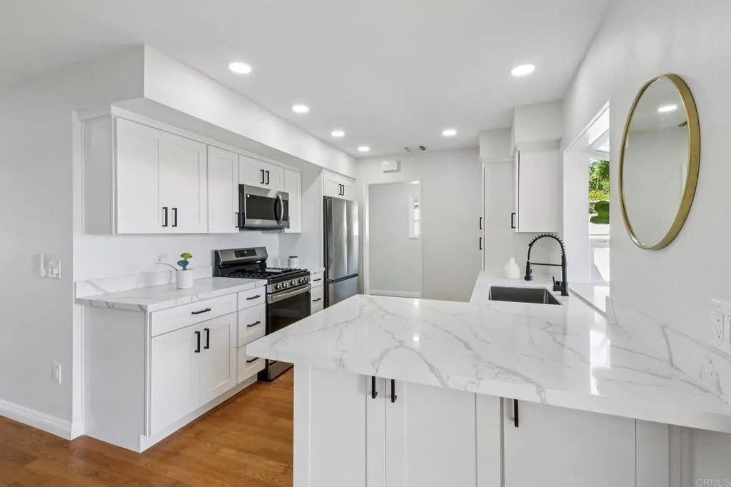 https://cdn.realtyfeed.com/cdn/127/306518329/43b007976dd5d4209048cd4b45a619c7.webp