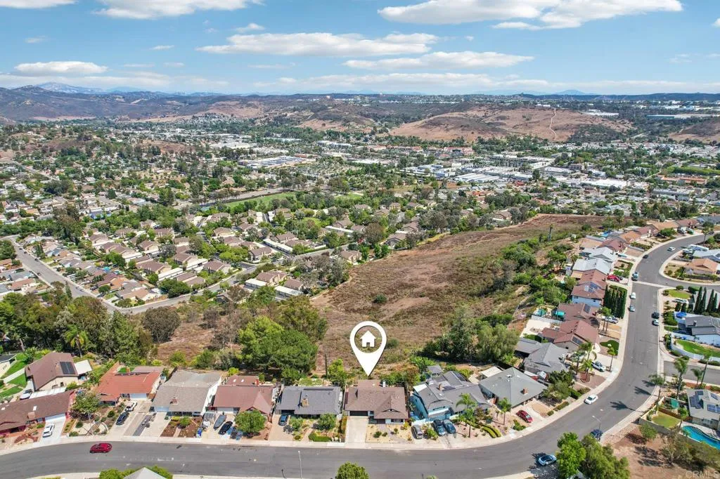 https://cdn.realtyfeed.com/cdn/127/306518329/e298bd3cdd9aefa8823c47e1efbf6111.webp