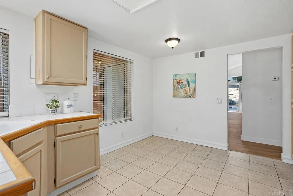 https://cdn.realtyfeed.com/cdn/127/306518370/5c68b1002073e6847d2e550b88ff1616.webp