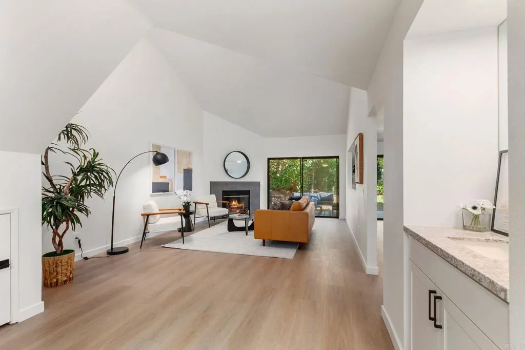 https://cdn.realtyfeed.com/cdn/127/306518400/49fe58c5901b14c32292b15db410ed6b.webp
