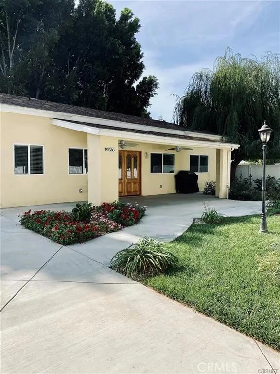 19238 Arminta, Reseda, CA, 91335