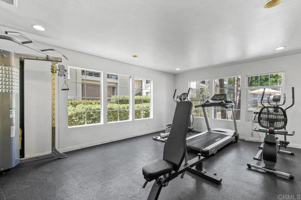 https://cdn.realtyfeed.com/cdn/127/306518441/97f345fdcdb0a60e33afbc702eeed2c2.webp