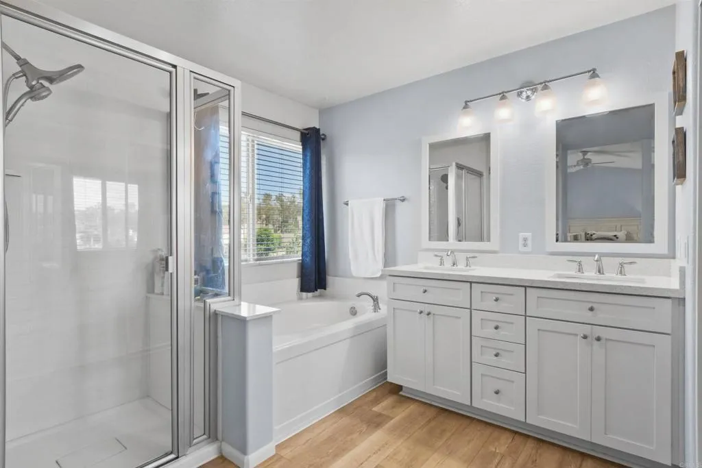 https://cdn.realtyfeed.com/cdn/127/306518447/2e5eccc8900e3744d9d0cea8ec6edae7.webp