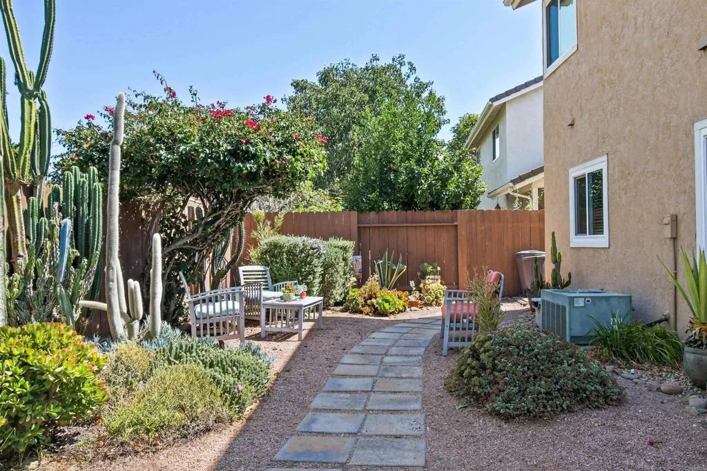 https://cdn.realtyfeed.com/cdn/127/306518447/ae22ab6041fa215d8cbdbdde0d87e1a1.webp