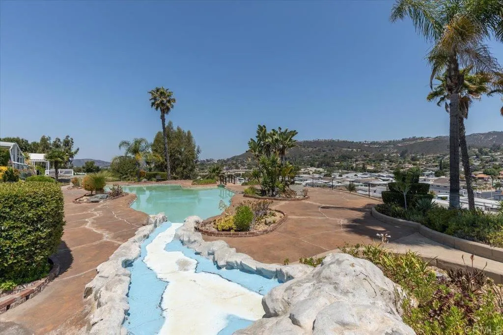 https://cdn.realtyfeed.com/cdn/127/306518450/06d4eb8d1601438037992c26dc49b933.webp