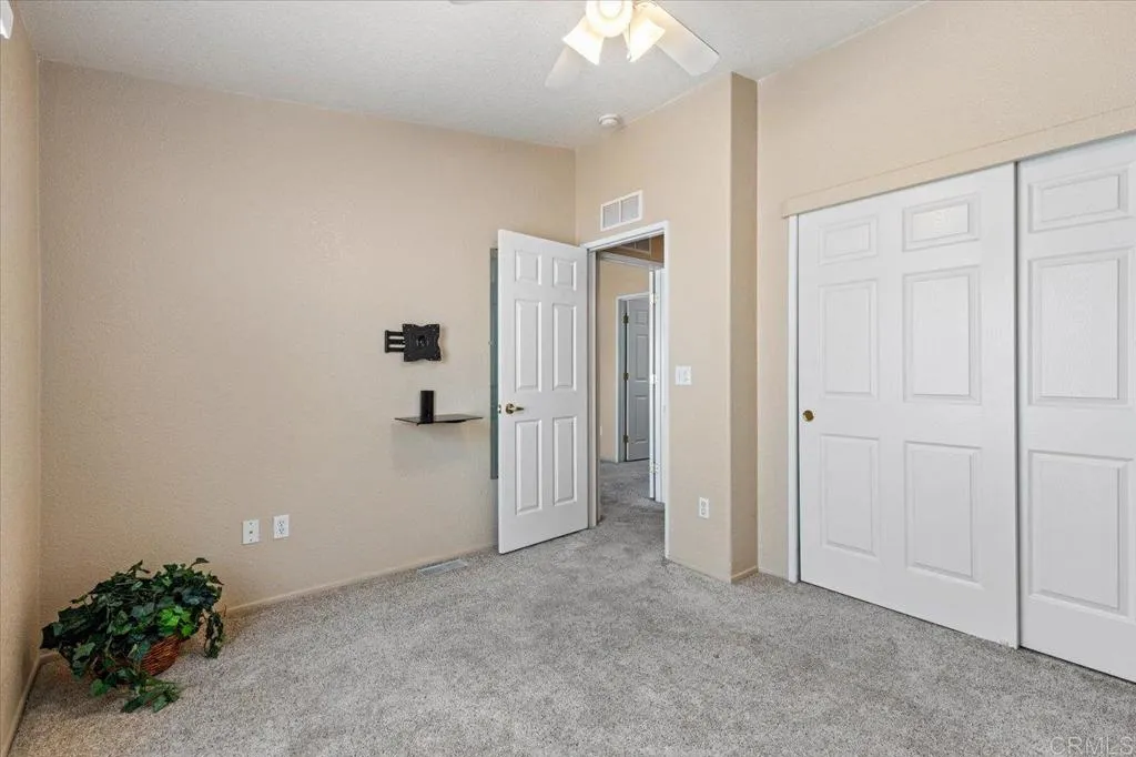 https://cdn.realtyfeed.com/cdn/127/306518450/317b0f2d6d430373a5d24185755f2d8a.webp
