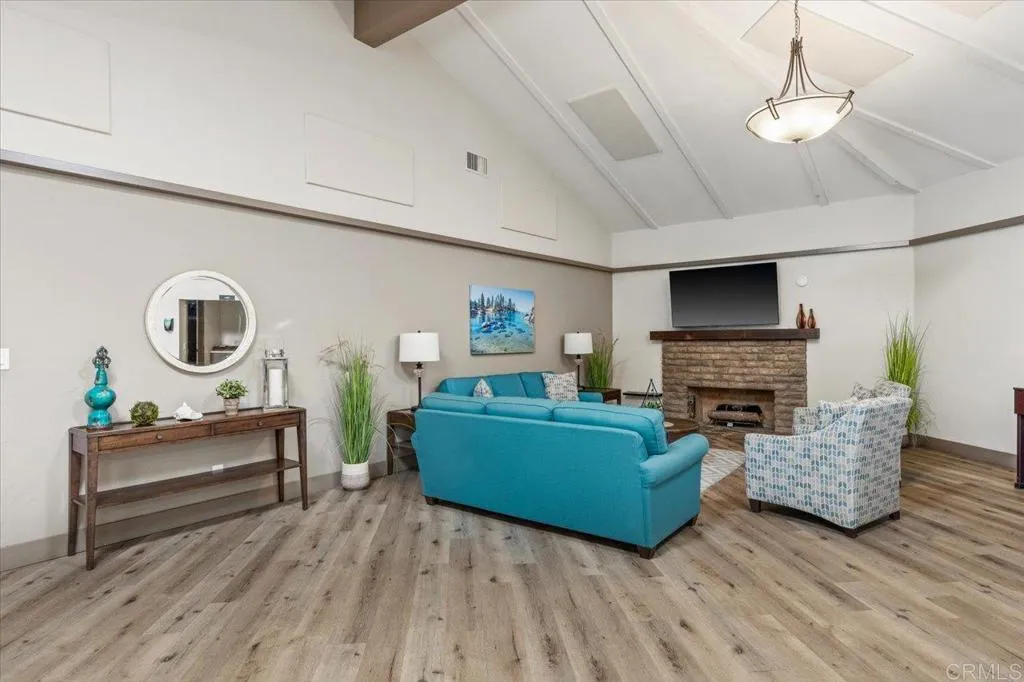 https://cdn.realtyfeed.com/cdn/127/306518450/57e53cca1a08c0e28578fd9365c396a8.webp