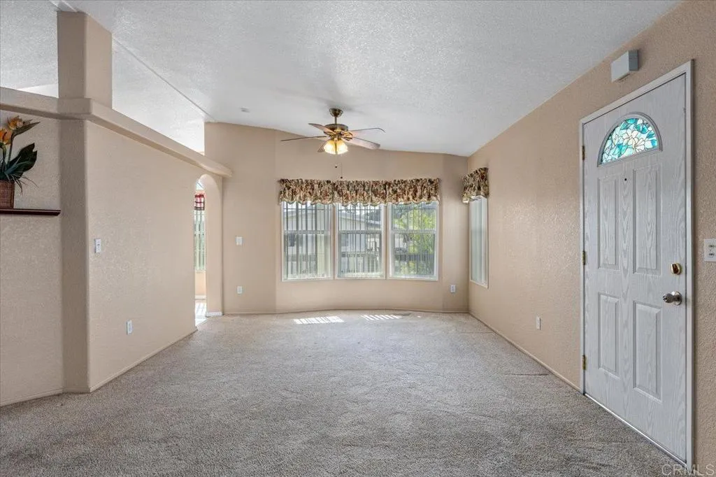 https://cdn.realtyfeed.com/cdn/127/306518450/b4b7ff060ecd7920b43aa8c72b7f1826.webp