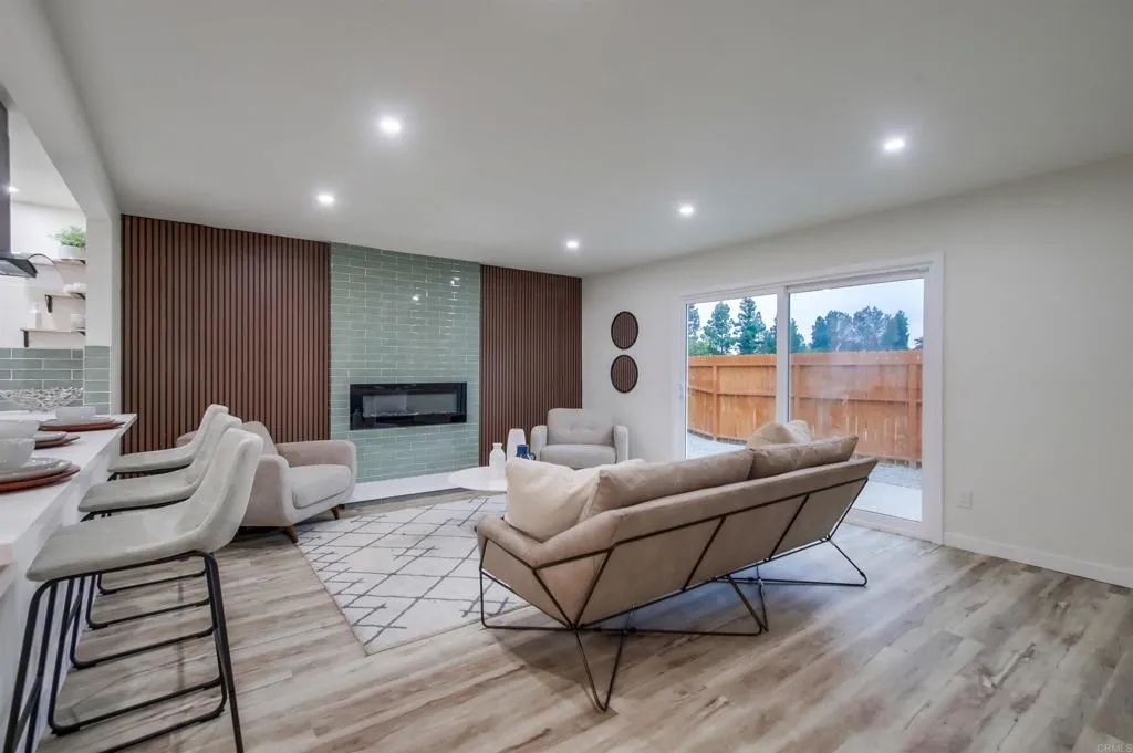 6548 Bantam Lake Circle