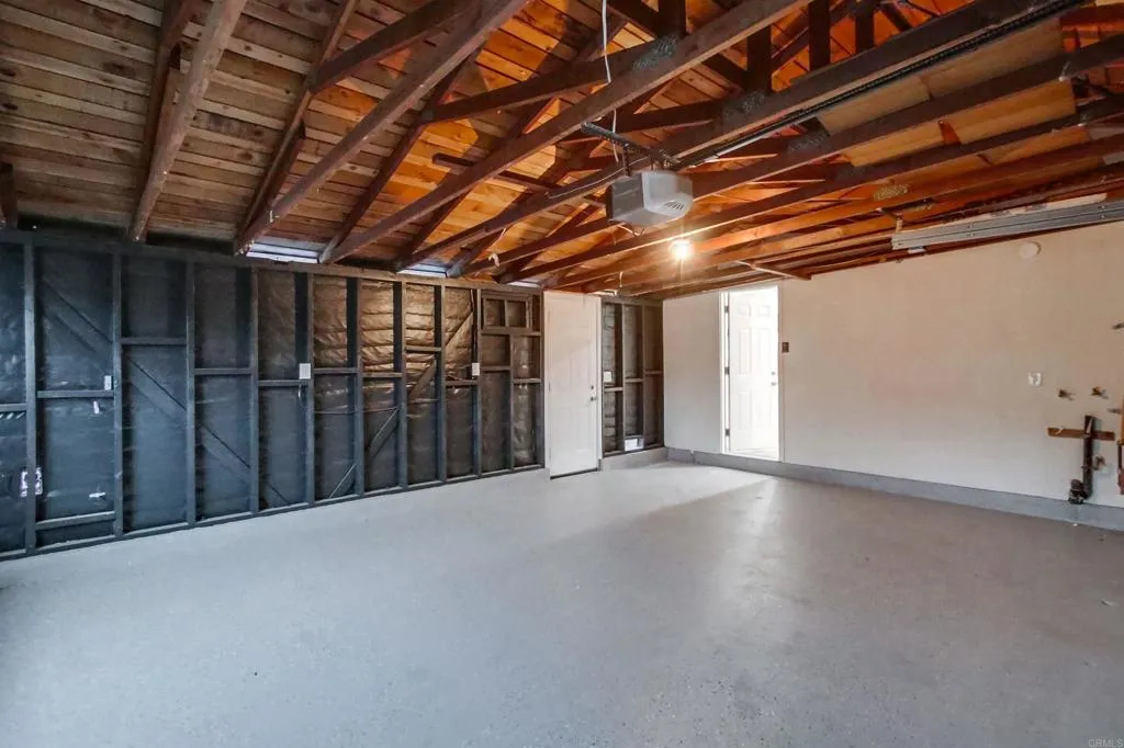 https://cdn.realtyfeed.com/cdn/127/306518459/44ed33e7bf1ea446d4e1ce4c8fe1fe6c.webp