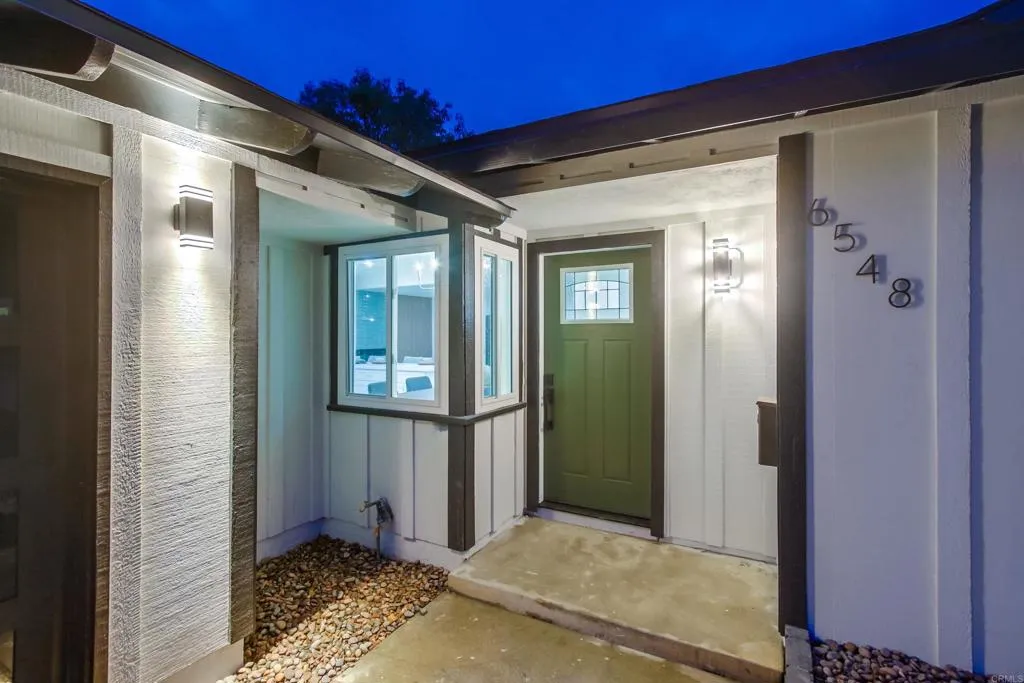 https://cdn.realtyfeed.com/cdn/127/306518459/9cfae5091e57b932481d166404354ecd.webp