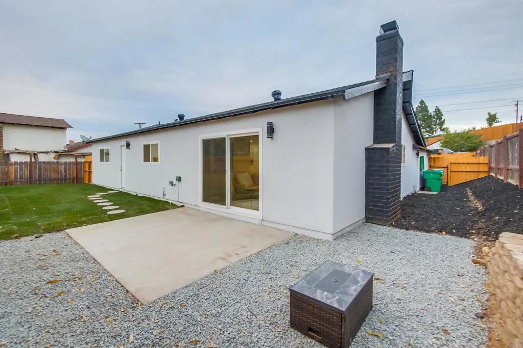 https://cdn.realtyfeed.com/cdn/127/306518459/e0555aaa6b34a0c16d4d860db16d666d.webp