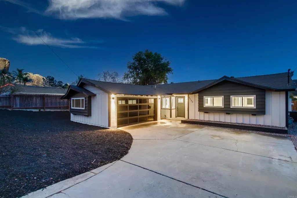 https://cdn.realtyfeed.com/cdn/127/306518459/eb97c3c60ddfe92084670b10033210ed.webp