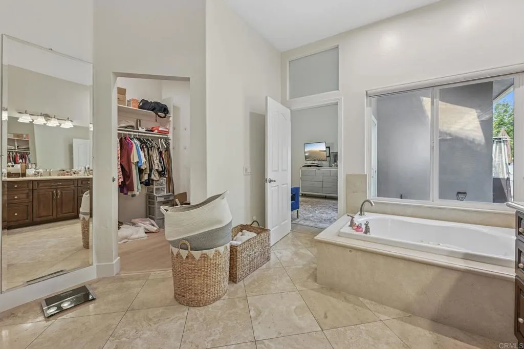 https://cdn.realtyfeed.com/cdn/127/306518490/2b1f7712fb6ac76fe895113a6dcbe4e3.webp