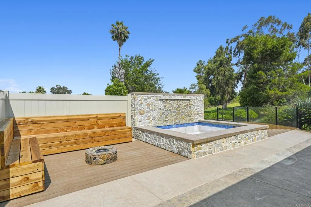 https://cdn.realtyfeed.com/cdn/127/306518490/686c13d90142edd3b3e577e691837de0.webp