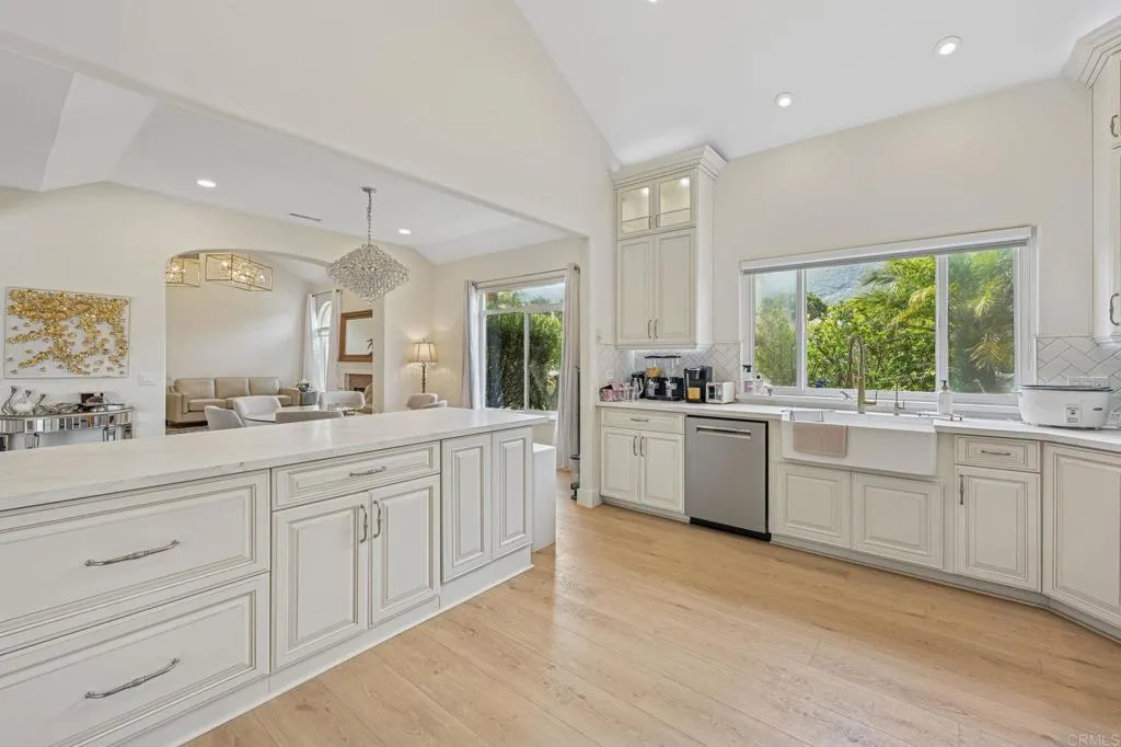 https://cdn.realtyfeed.com/cdn/127/306518490/7833e42cbca4edc090f1cd8ec44f194b.webp