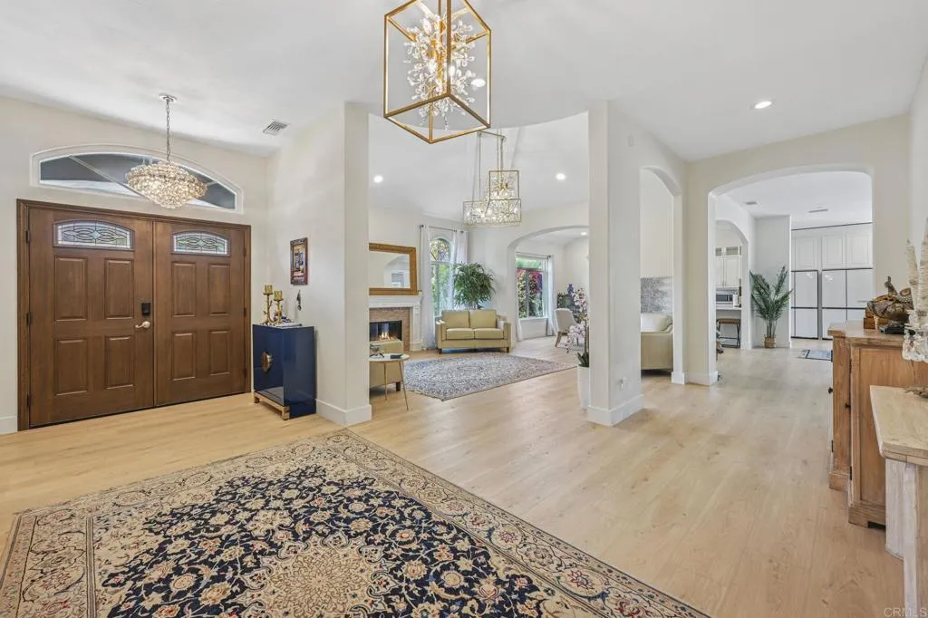 https://cdn.realtyfeed.com/cdn/127/306518490/9ef5de3a1732369f125f9b9f381f3fd5.webp