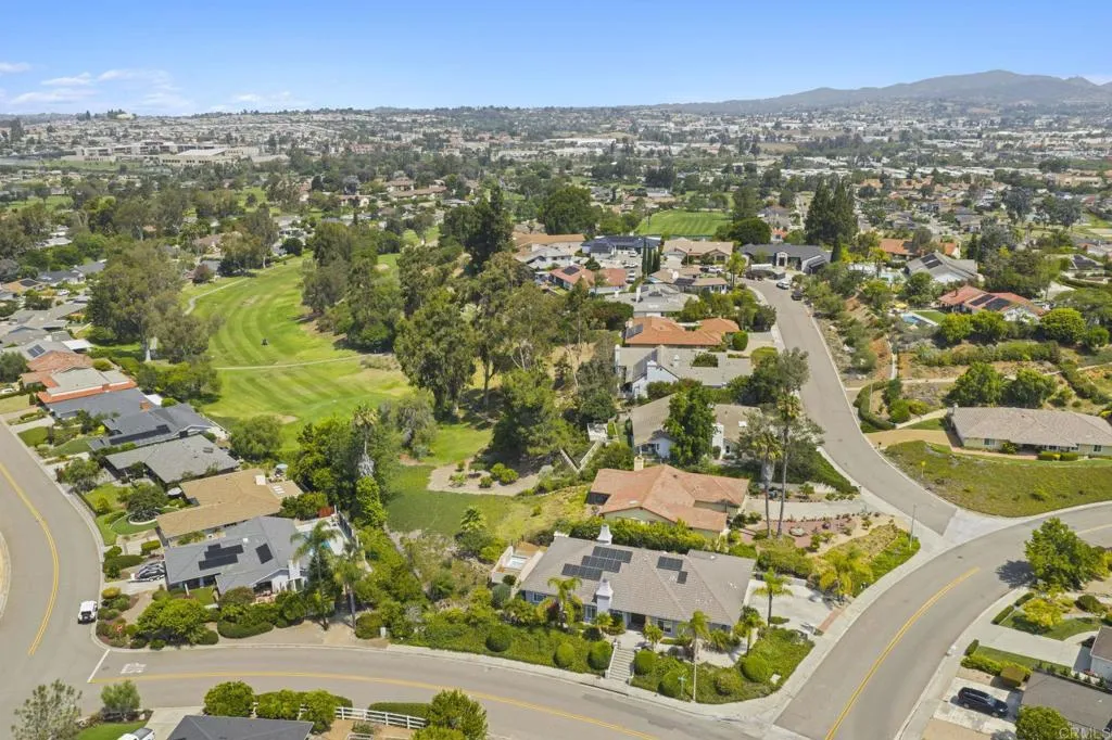 https://cdn.realtyfeed.com/cdn/127/306518490/a0e30749306ac6087bce876d7c3e6cd1.webp