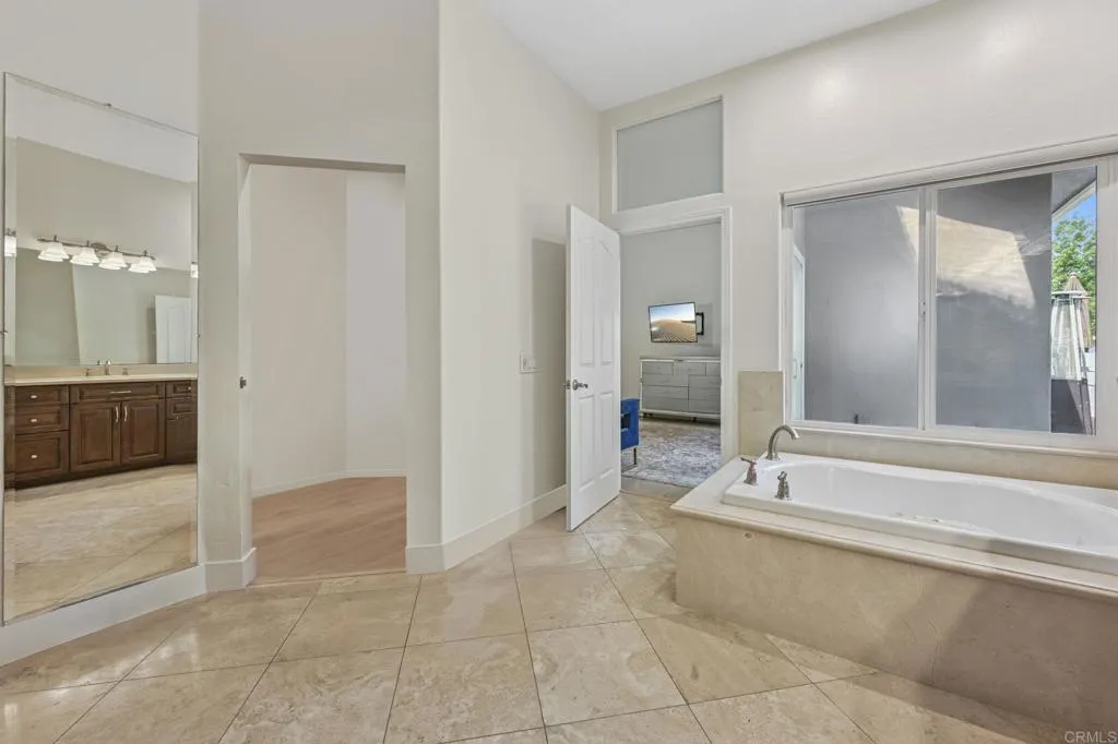 https://cdn.realtyfeed.com/cdn/127/306518490/faaf2cd027d0ef8b8e8636469b398b74.webp