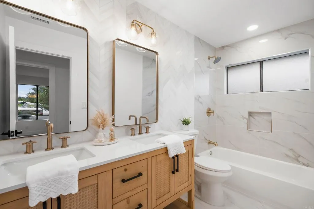 https://cdn.realtyfeed.com/cdn/127/306518492/527dfd72cf3440b2e593c825280ac81a.webp