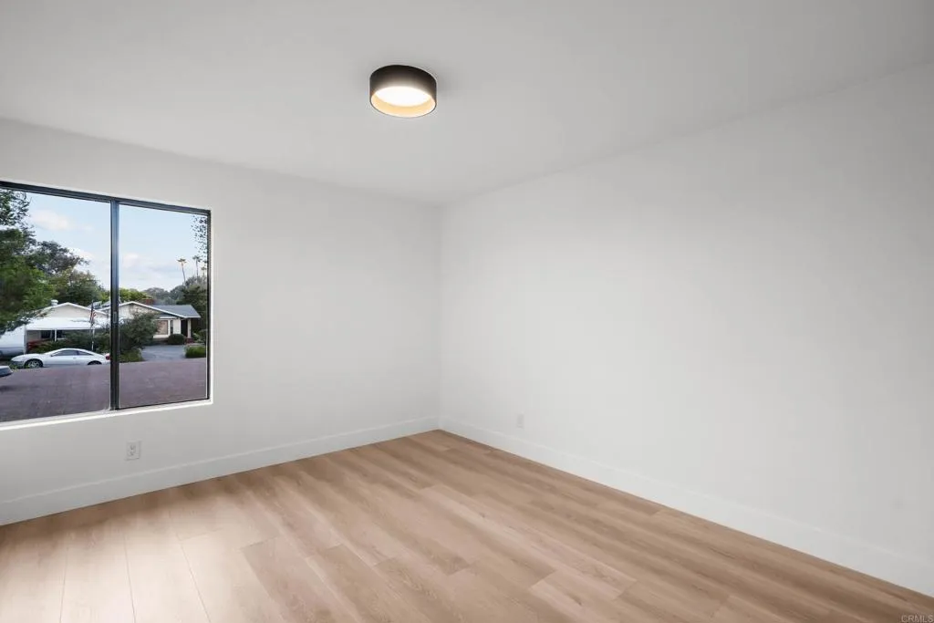 https://cdn.realtyfeed.com/cdn/127/306518492/c71b6c54de16be896c8ff97d1ba332c4.webp