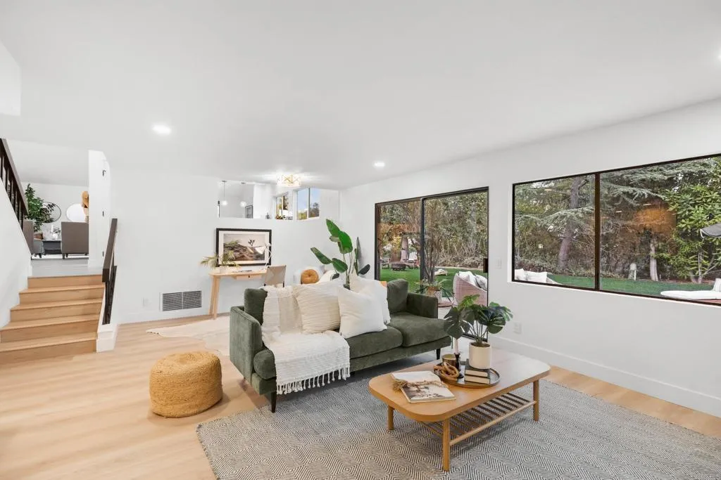 https://cdn.realtyfeed.com/cdn/127/306518492/d080bf88b1e088814f243f9155530a06.webp