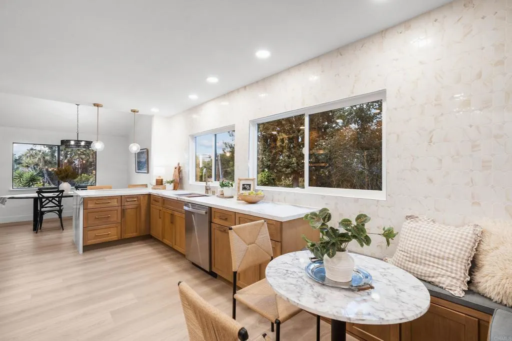 https://cdn.realtyfeed.com/cdn/127/306518492/d3db3a670428ac3d69f760ae13c8722b.webp