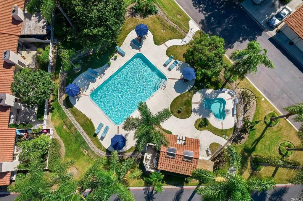 https://cdn.realtyfeed.com/cdn/127/306518525/5bc0c9341fa5cdcd3a6b6d7d79fea818.webp
