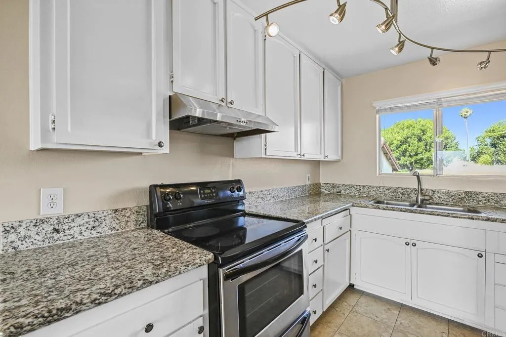 https://cdn.realtyfeed.com/cdn/127/306518525/b9209556a316311d35a22f622d2ee2f7.webp