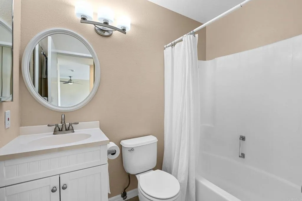 https://cdn.realtyfeed.com/cdn/127/306518525/fb3e8c1c8c4004a1e39666a74d2f02bd.webp