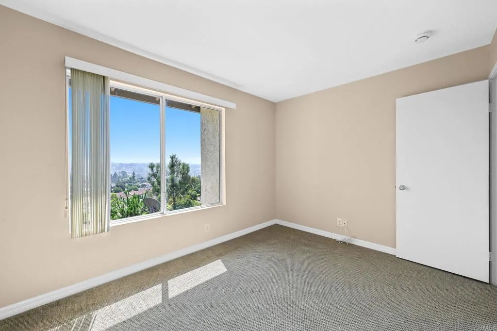 https://cdn.realtyfeed.com/cdn/127/306518525/fe26be72ff3f6512843a2ae6cb6a44ff.webp