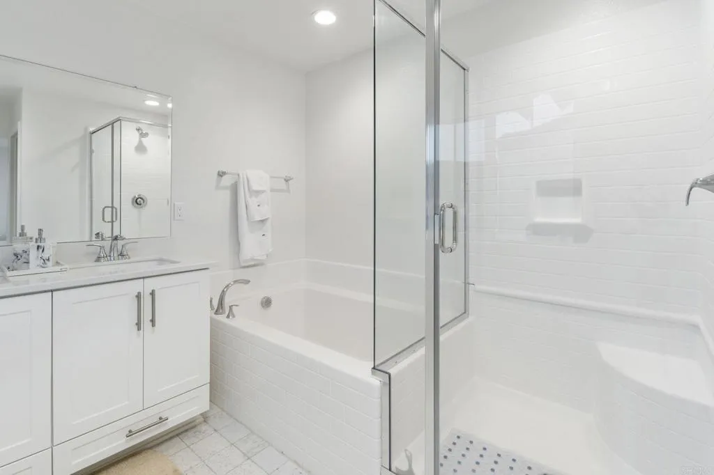 https://cdn.realtyfeed.com/cdn/127/306518548/861373b0020e7fe71402a62f23d01b65.webp