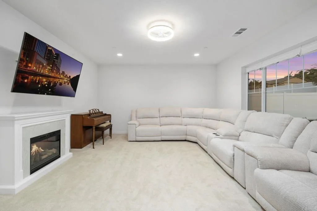 https://cdn.realtyfeed.com/cdn/127/306518548/a31eb941c77072dae42ce44ab6d587ad.webp
